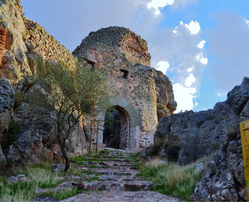RUTA DE LOS 3 CASTILLOS - Los Castillos Agroturismo - Casa Rural en Toledo
