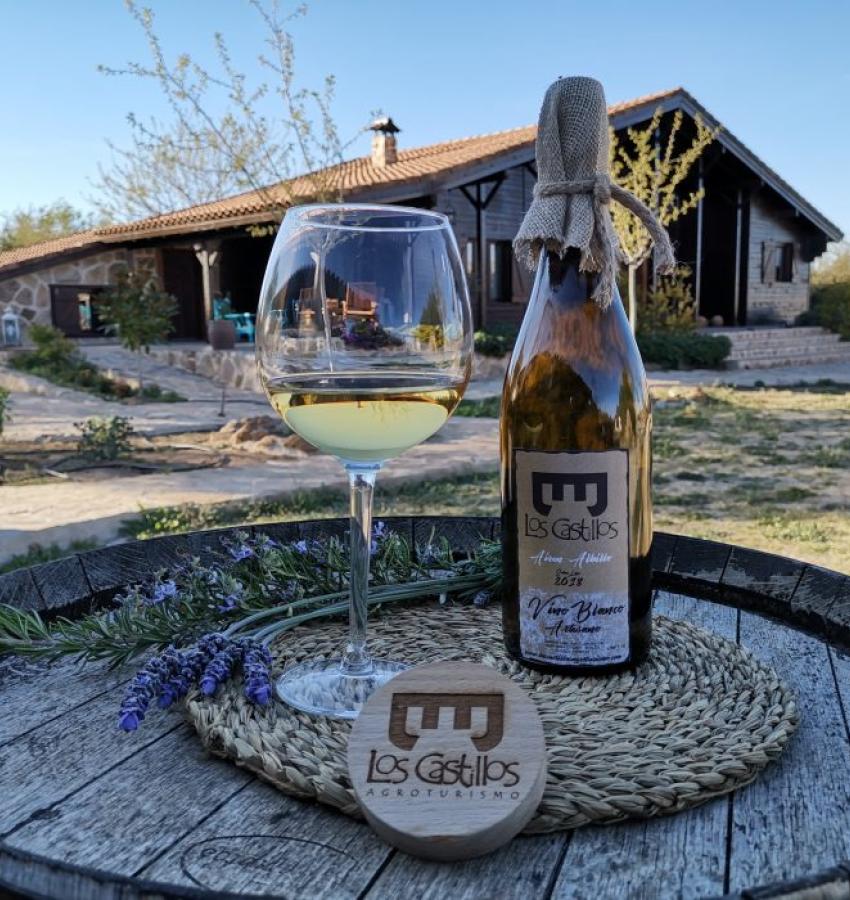 Vino Artesano - Los Castillos Agroturismo - Casa Rural en Toledo