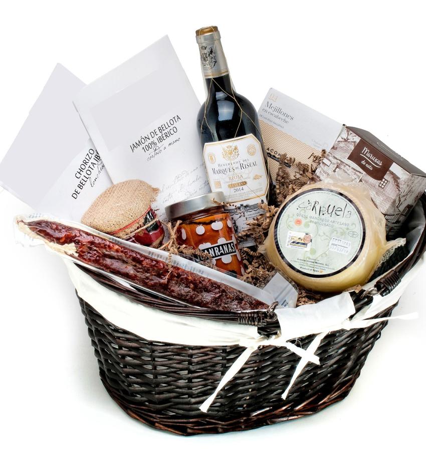 Cesta de Productos tradicionales  - Los Castillos Agroturismo - Casa Rural en Toledo