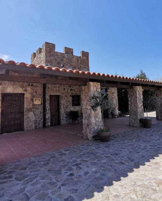 Entrada y Recepción  - Los Castillos Agroturismo - Casa Rural en Toledo